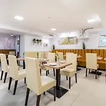 Aparthotel Helios 3*
