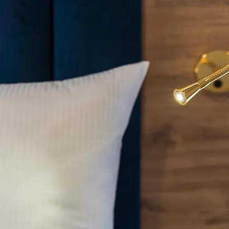 Helios מלון דירות 4*