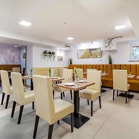 Helios Aparthotel
